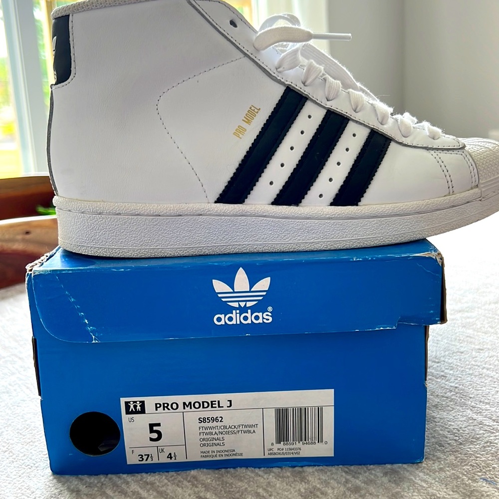 Adidas Pro Model J